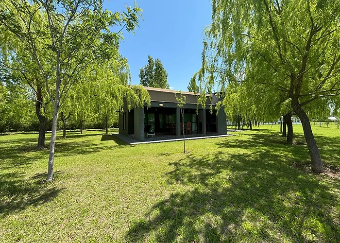 Cabanas Valle Del Atuel